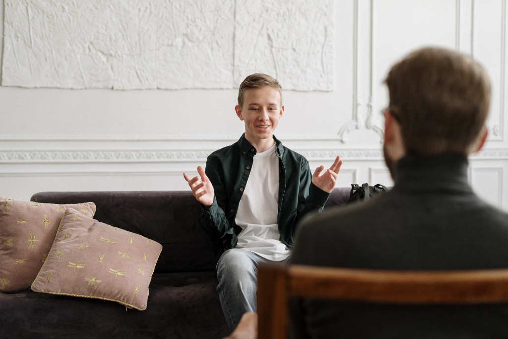Young person getting counselling 